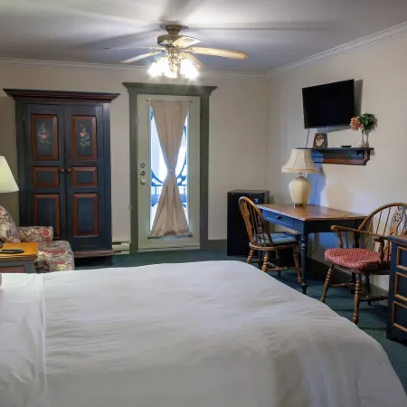 Auberge Lakeview Inn