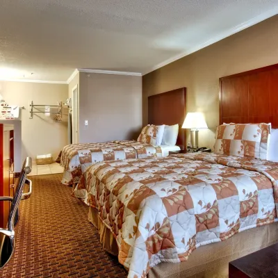 The Views Inn Sedona Hotels near Grasshopper Point Picnic Area