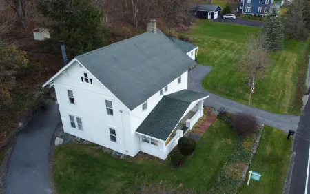 1st Class Rentals the Thurman Munson House