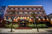 Gangneung Donga Hotel Các khách sạn ở Gangneung