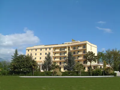 Hotel Ristorante Al Boschetto Các khách sạn ở Sant'Ambrogio sul Garigliano