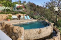 'Sea la VIE' - Waterfront St Thomas Escape w/ Pool - Beach