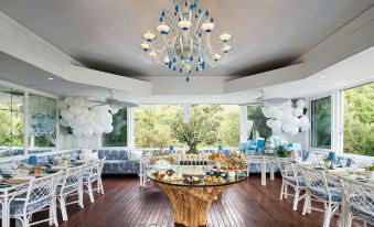 Twelve Apostles Hotel & Spa