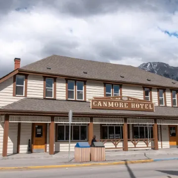 Party Hostel- Canmore Hotel Hostel
