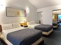 Sunshine Lodge Inn Hotels in Gibsons