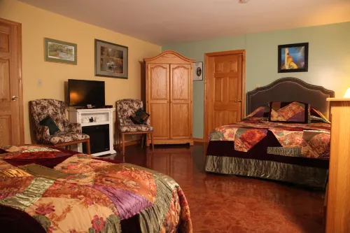 A Garden Stroll Bed & Breakfast Hotels in Stratford