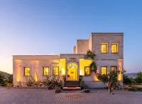 Esens Stone House - Bed and Breakfasts