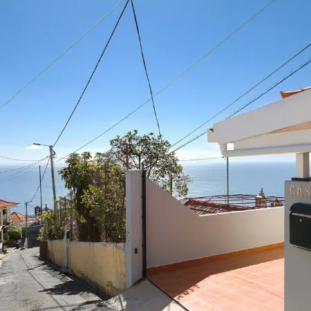 HOME ARAÚJO - (13090 / AL) fantastic view of the village and the beach of Ponta do Sol