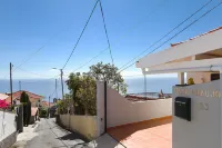 HOME ARAÚJO - (13090 / AL) fantastic view of the village and the beach of Ponta do Sol