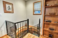 Stockton Lake Escape w/ Kitchen, Half Mile to Lake - Wifi