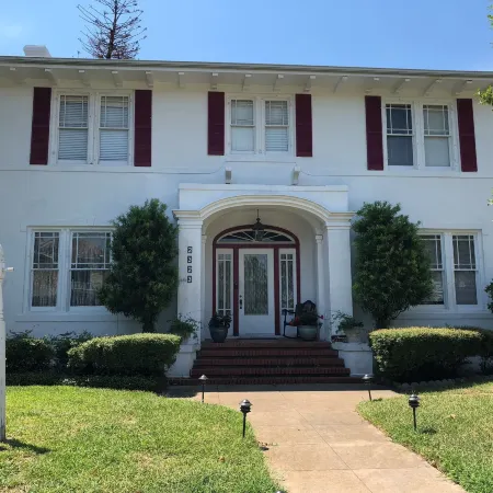 Avenue O Bed and Breakfast