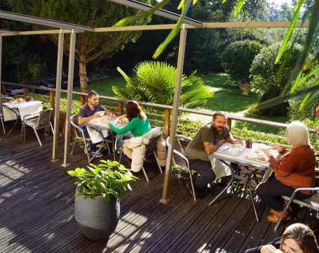 Logis hôtel Aux Berges de l'Aveyron