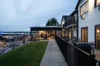 Lakeside Inn Hotels in Clear Lake