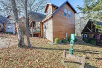 Families Welcome! Branson Resort-Style Getaway - Wifi