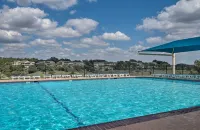 Lakefront Resort Living: Pool, Golf, Tennis & More - 3 tähden
