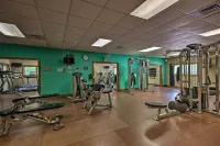 Cozy Retreat w/ Deck & Sapphire Resort Access!