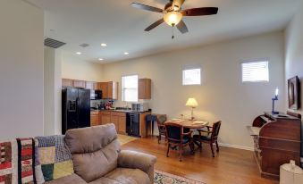 Tucson Home w/ Private Pool & Mountain Views!