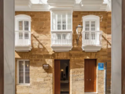 BYPILLOW Casa Gades（夜枕家園） 加的斯酒店