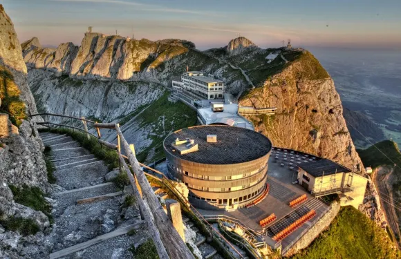 皮拉圖庫姆酒店