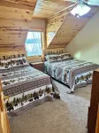 Cozy A- frame cabin on Hill Lake