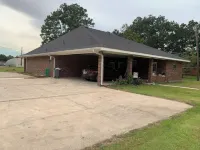 4 bedrooms 2 bathroom with 10  guests city center double kitchen