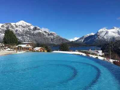 Llao Llao Resort, Golf-Spa فنادق في 