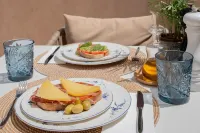 Petit Biniaraix Ex-Menditzu Rooms - Завтрак