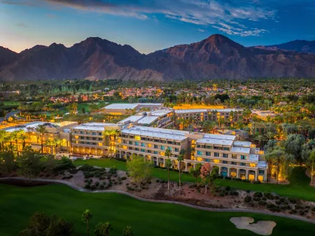 Grand Hyatt Indian Wells Resort Villas Отели рядом с достопримечательностью «Индиан-Уэллс Теннис Гарден»
