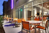 Holiday Inn Express & Suites CHARLESTON NE MT PLEASANT US17 by IHG - Frühstück