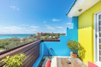 Golden Ocean Azure Hotel - غرفة مطلة على الجبل