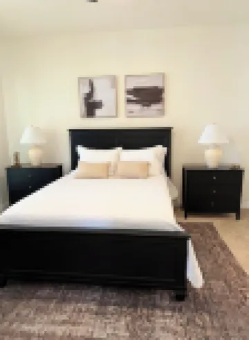 Cozy Arlington Retreat 2BR 2BA + Sofa Bed