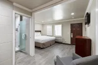 Le Blanc Inn & Suites