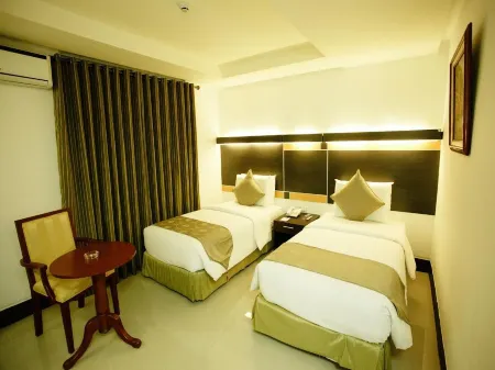 Big 8 Corporate Hotel Отели в г. Тагум Сити