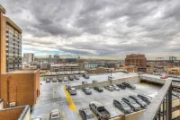2 BR condo in heart of LoDo with great amenities