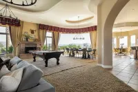 Sangiovese by AvantStay Spectacular Estate w Pool Hot Tub Putting Green