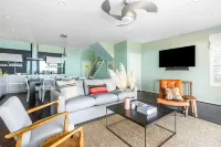 High Tide by AvantStay Incredible Beach Front Home w Pool