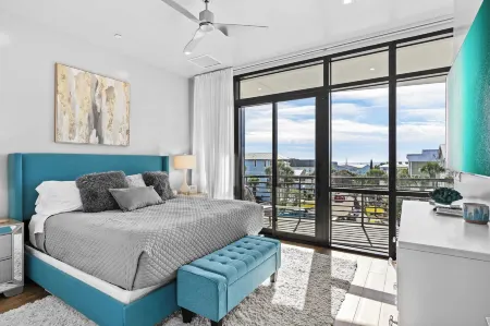 Crest One by Avantstay Rooftop Views, Pool Access, Golf Cart Included