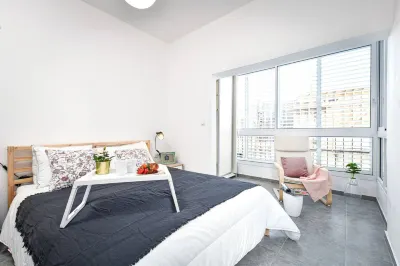 Heart of Tel-Aviv Spacious Stay by Sea N' Rent