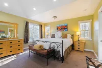 Victorian Manor In Paso Robles Wine Country + Pool, Hot Tub, Firepit, Tennis Court Sleeps 28