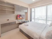 Warm 3BR Direct Access To Mall La Riz Supermall Mansion Apartment By Travelio