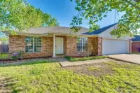 2 Mi to Uca: Group Getaway w/ Private Yard! - 3-Star