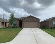 ENTIRE HOME JUST 10 MINS from IAH, 20 Miles DWNTWN