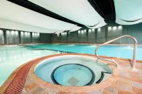 Lakeside Hotel and Spa - piscina