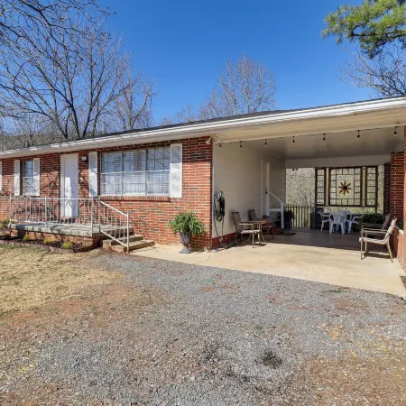Peaceful Trenton Home w/ Patio Near Hiking!