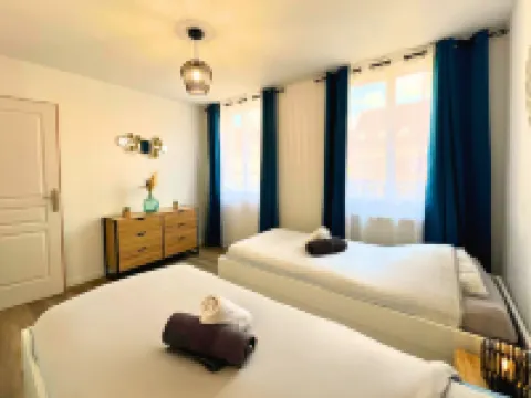 Appartement - Parking privé Gratuit, Proche Centre-Ville et Gare de Saint-Omer Hotels in Saint-Omer