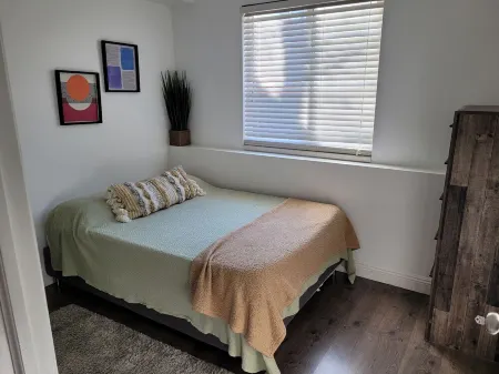 Spacious Townhouse in the suburbs of Salt Lake City Отели в г. Баунтифул