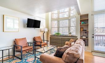 Columbia Place 5 by AvantStay Ski-InSki-Out Unit in Great Location