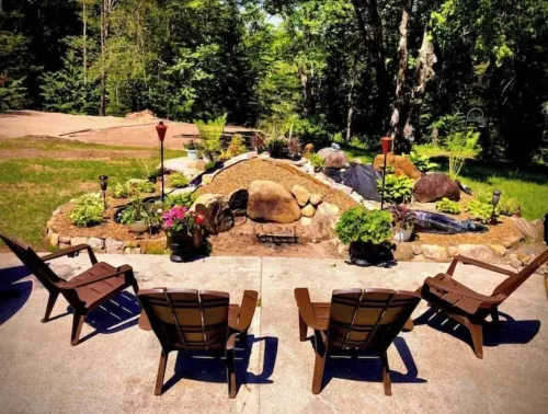 Unique and charming, exquisitely themed Log Cabin Hotels in Arietta