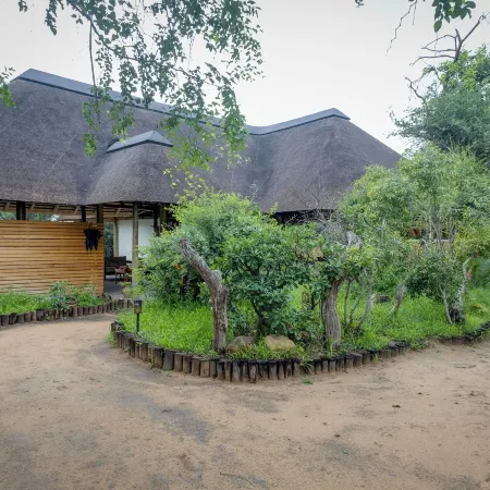 Tangala Safari Camp
