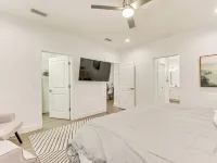 3 Mi to Usf: Dog-friendly Home w/ Large Yard Hotels in Lutz